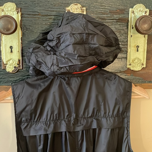 Hunter x Target Black Sleeveless Windbreaker Full Zip Hooded Dress Size Medium - Picture 13 of 16